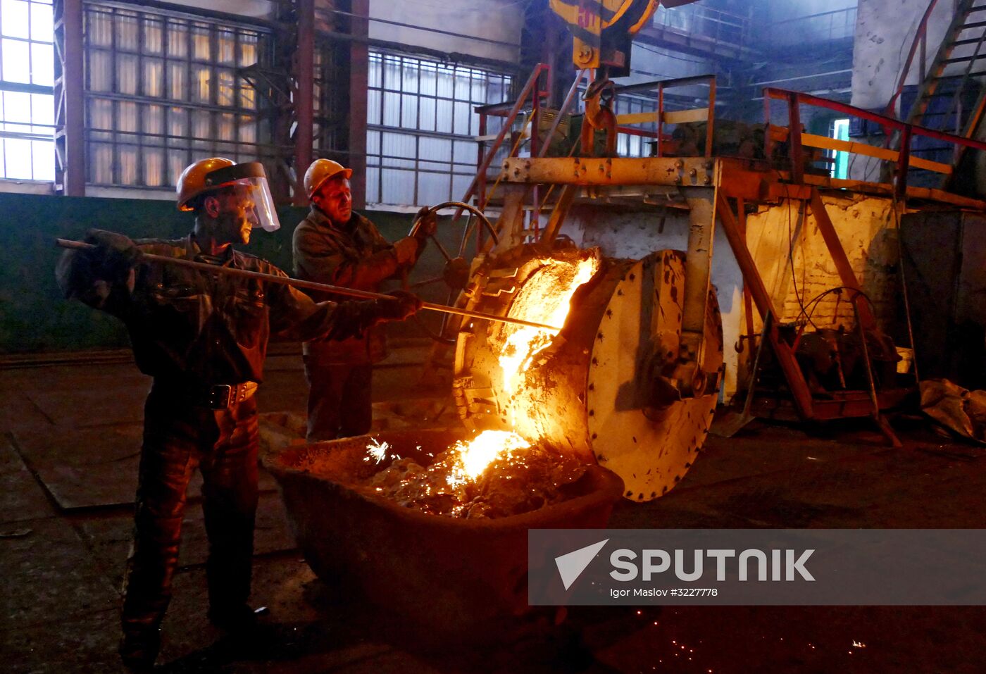 Launching Makeyevsky Foundry in Donetsk