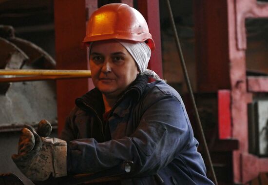 Launching Makeyevsky Foundry in Donetsk