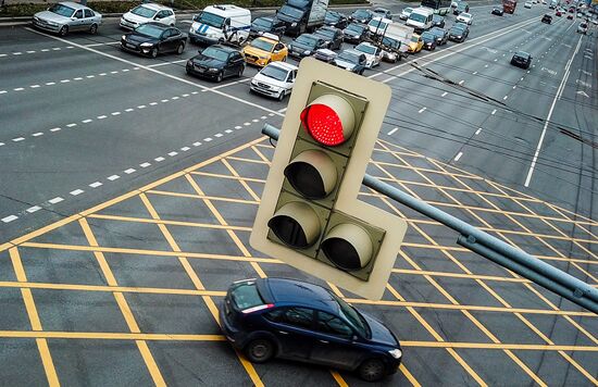 New yellow box markings at intersections in Moscow