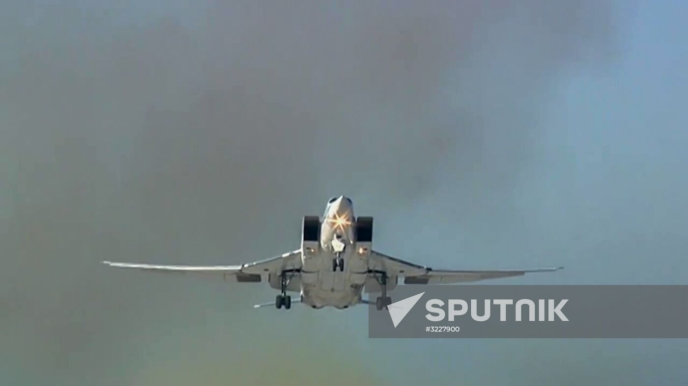 Russian warplanes and Kolpino submarine hit terrorist objects in Syria