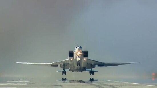 Russian warplanes and Kolpino submarine hit terrorist objects in Syria