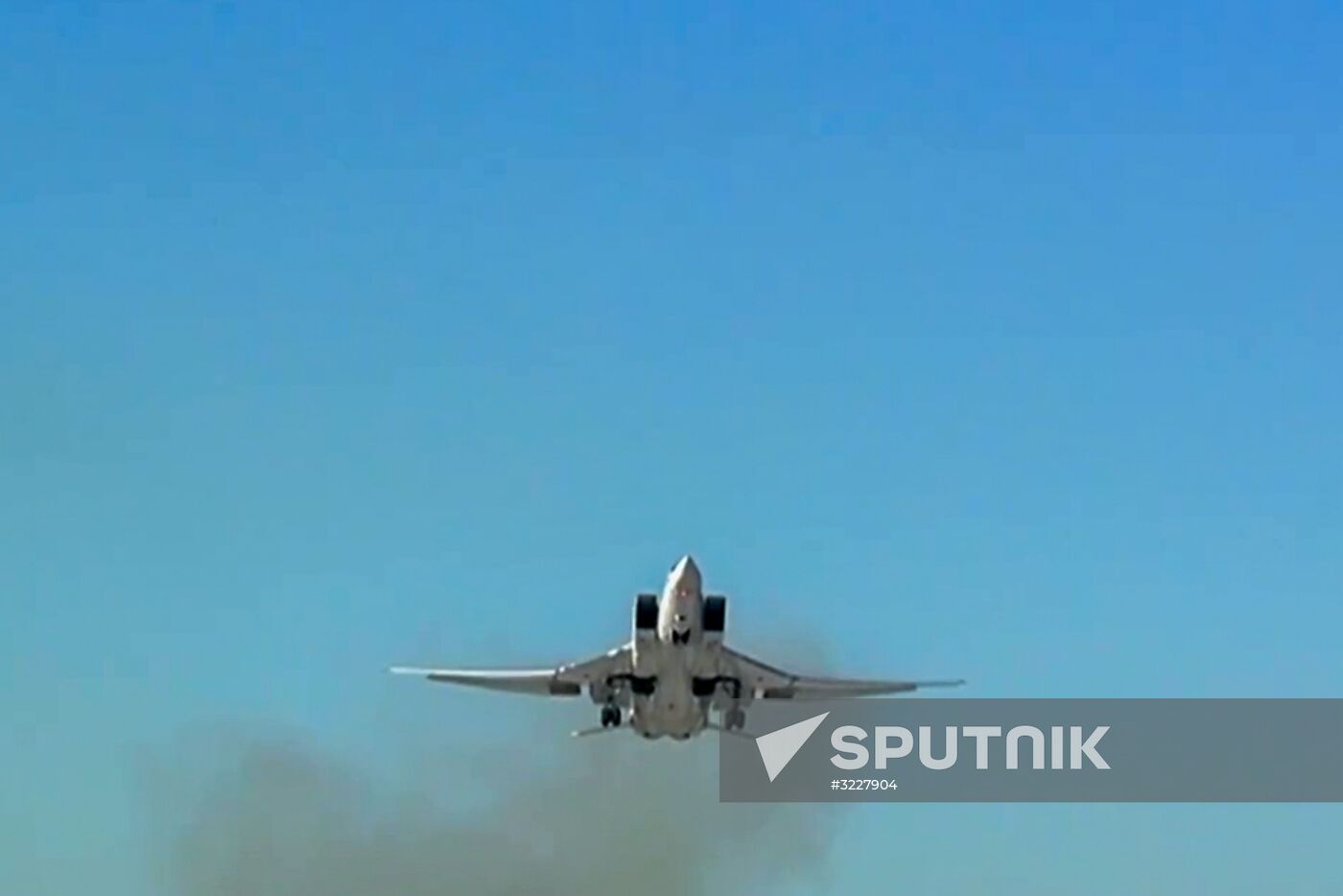 Russian warplanes and Kolpino submarine hit terrorist objects in Syria