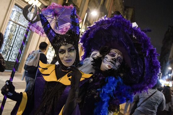 Mexico City celebrates the Day of the Dead