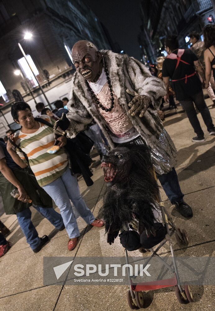 Mexico City celebrates the Day of the Dead