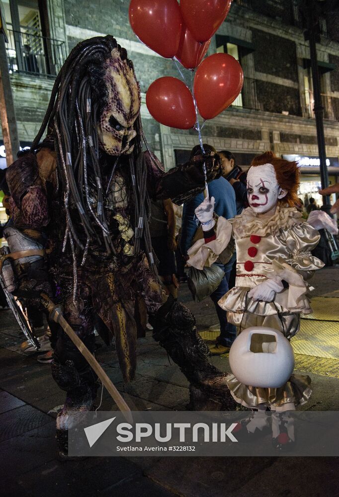 Mexico City celebrates the Day of the Dead