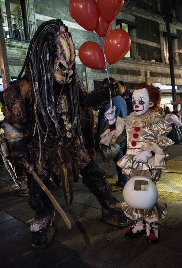 Mexico City celebrates the Day of the Dead