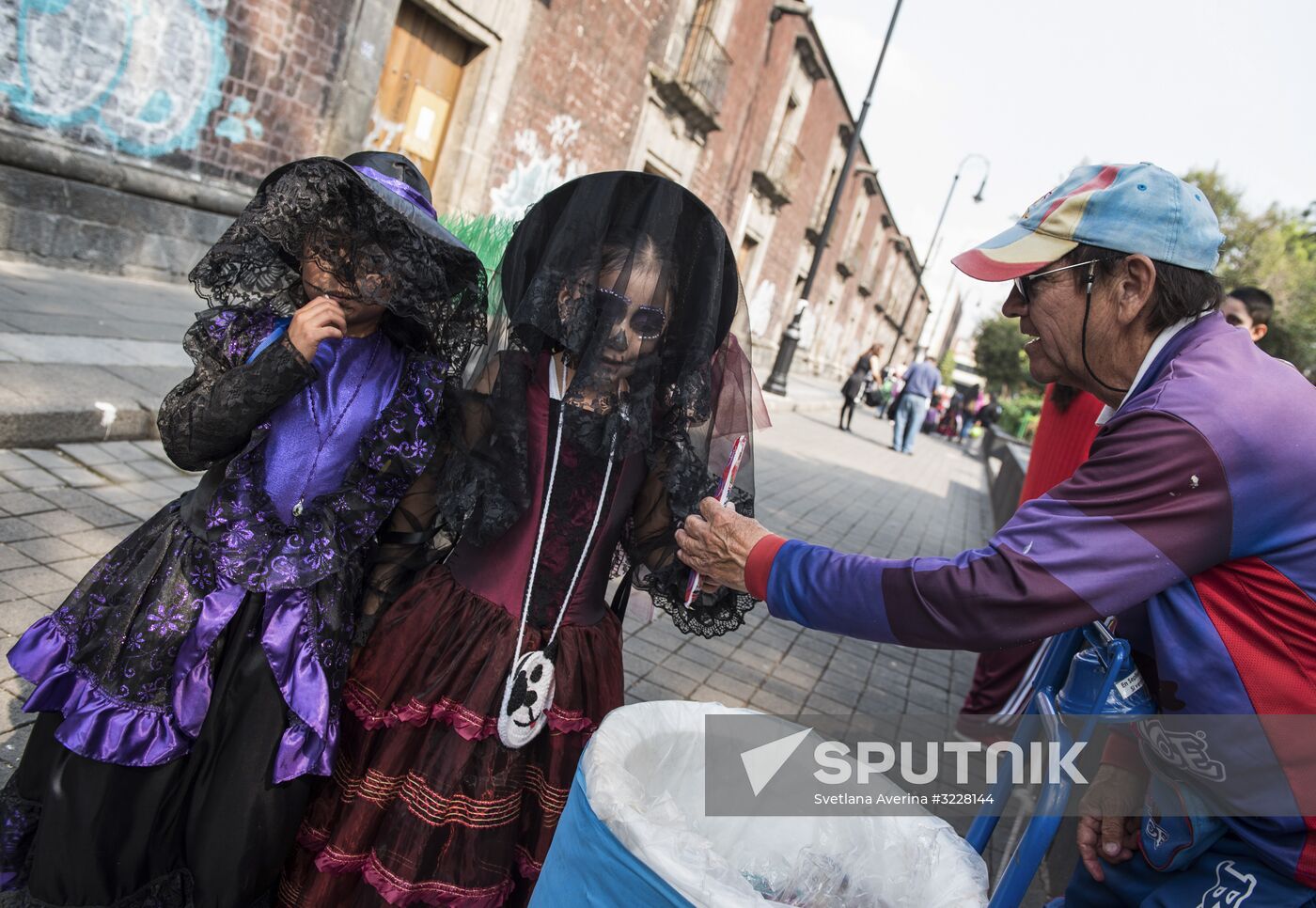 Mexico City celebrates the Day of the Dead