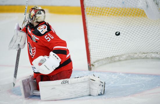 Kontinental Hockey League. Avtomobilist vs. Metallurg