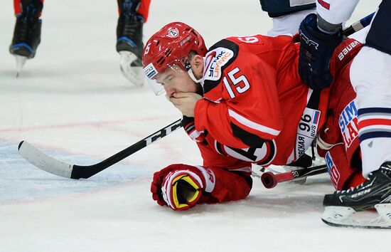 Kontinental Hockey League. Avtomobilist vs. Metallurg