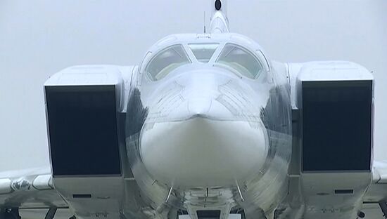 Tu-22M3 long-range bombers hit terrorist targets in Syria