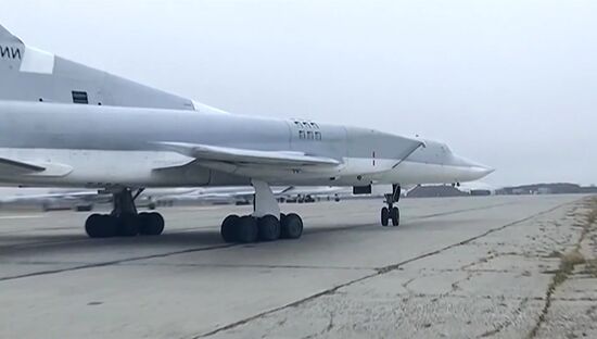 Tu-22M3 long-range bombers hit terrorist targets in Syria