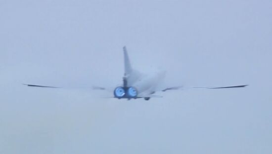 Tu-22M3 long-range bombers hit terrorist targets in Syria