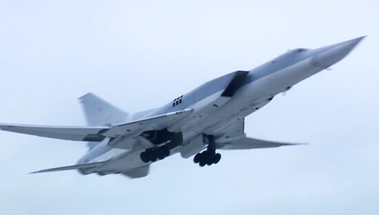 Tu-22M3 long-range bombers hit terrorist targets in Syria