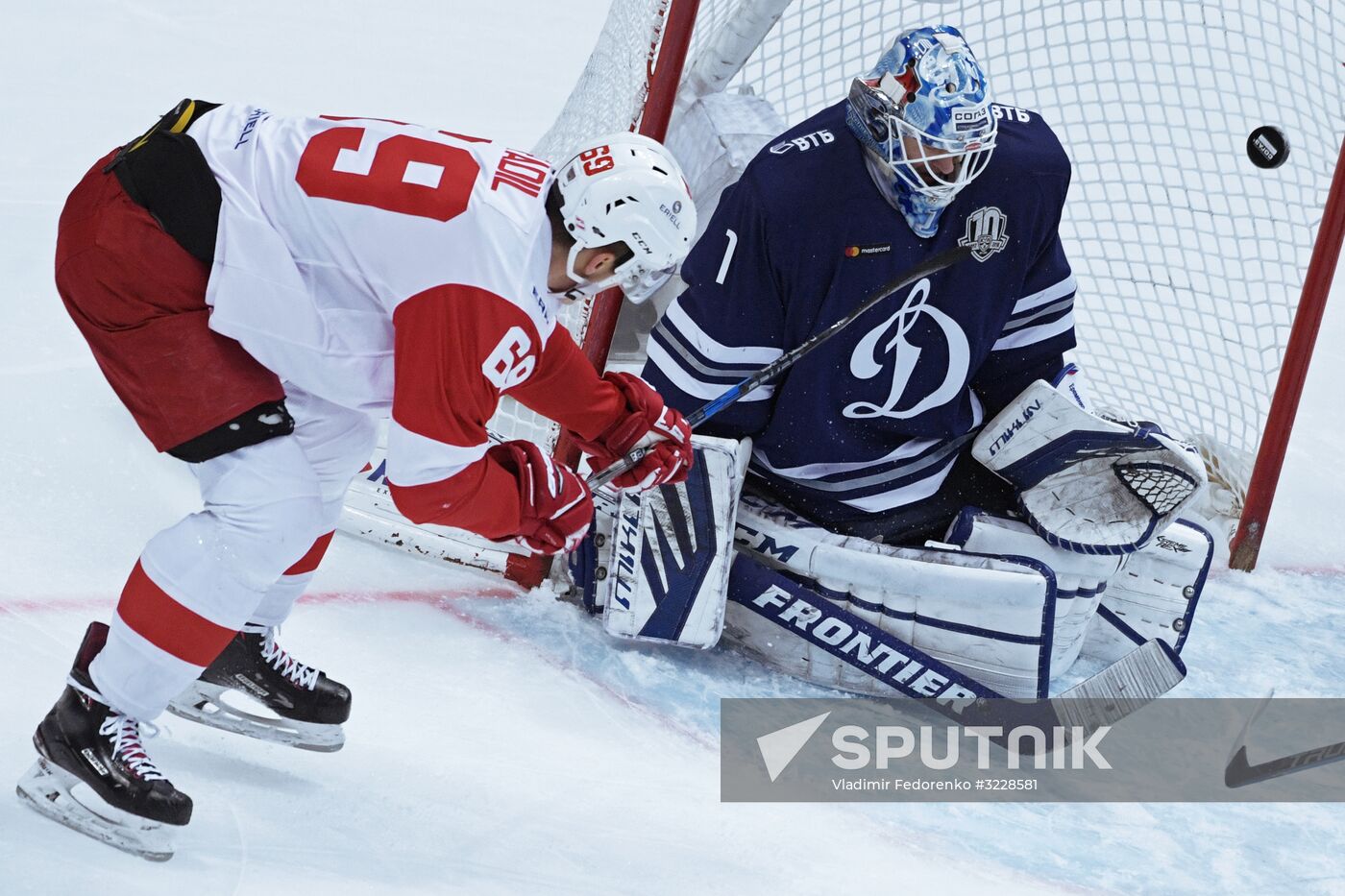 Kontinental Hockey League. Dynamo Moscow vs. Spartak