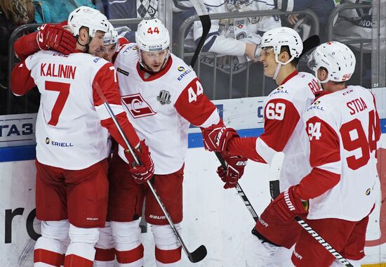 Kontinental Hockey League. Dynamo Moscow vs. Spartak
