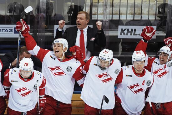 Kontinental Hockey League. Dynamo Moscow vs. Spartak