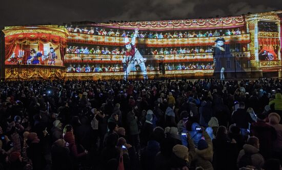 3D video mapping show on Palace Square in St. Petersburg