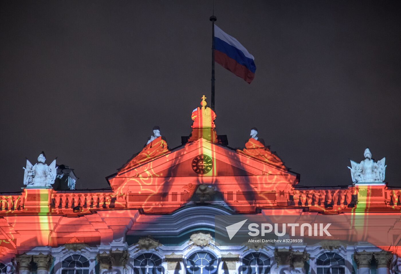 3D video mapping show on Palace Square in St. Petersburg