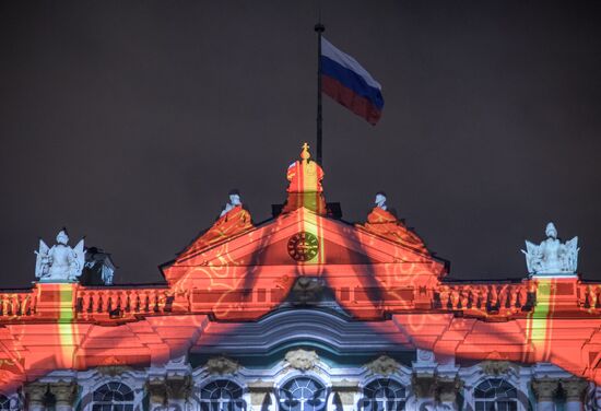 3D video mapping show on Palace Square in St. Petersburg