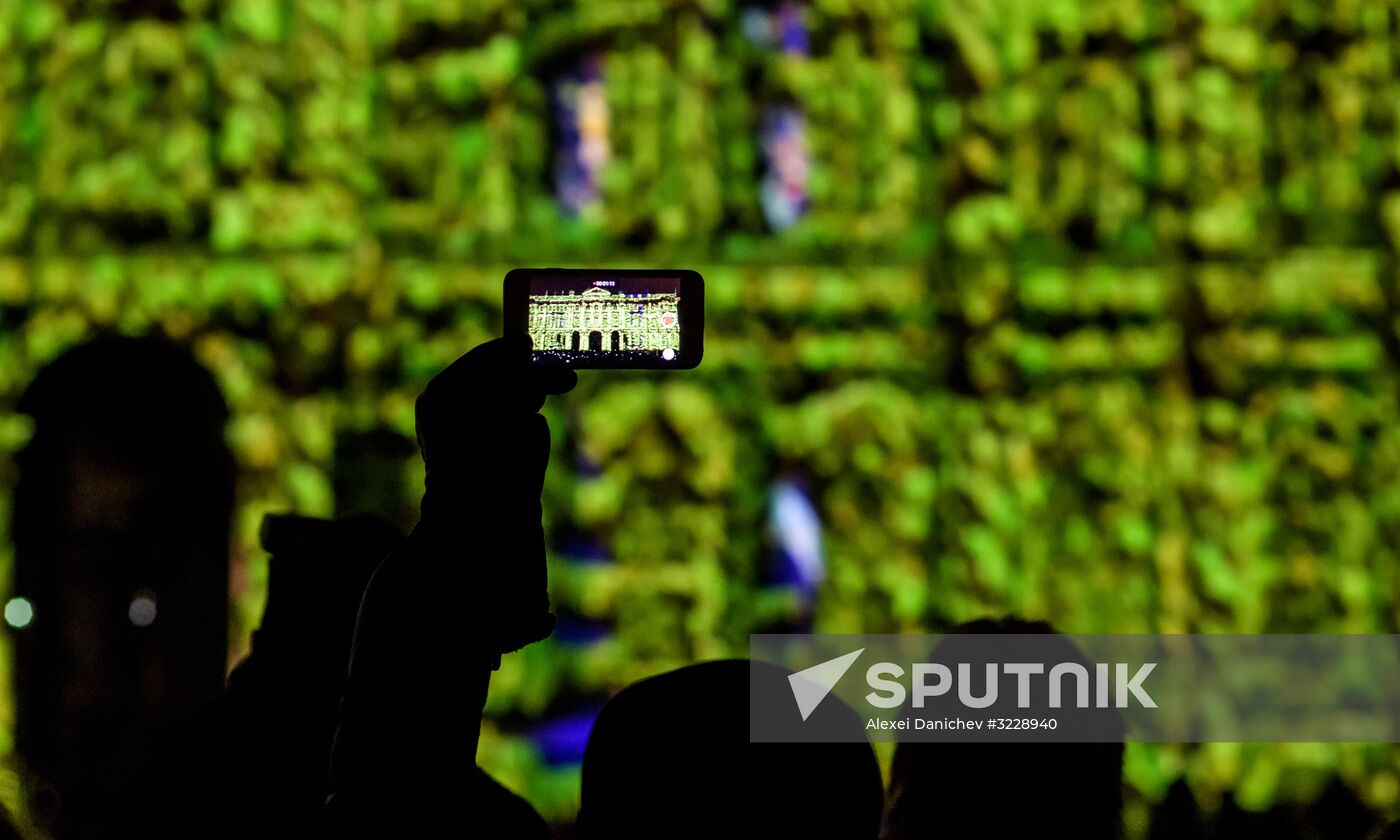 3D video mapping show on Palace Square in St. Petersburg