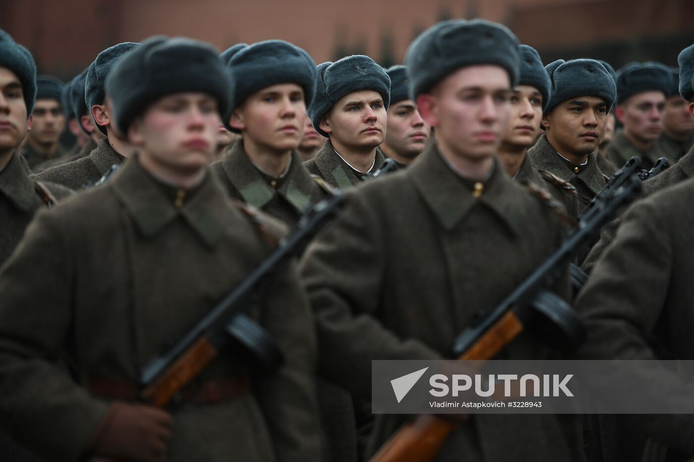 Final rehearsal of march marking 76th anniversary of 1941 parade