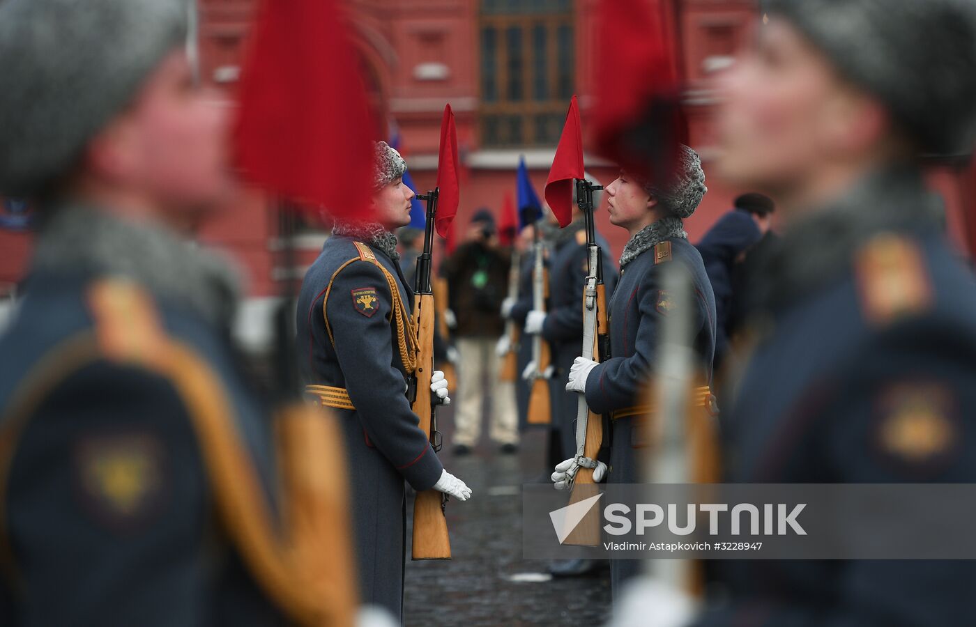 Final rehearsal of march marking 76th anniversary of 1941 parade