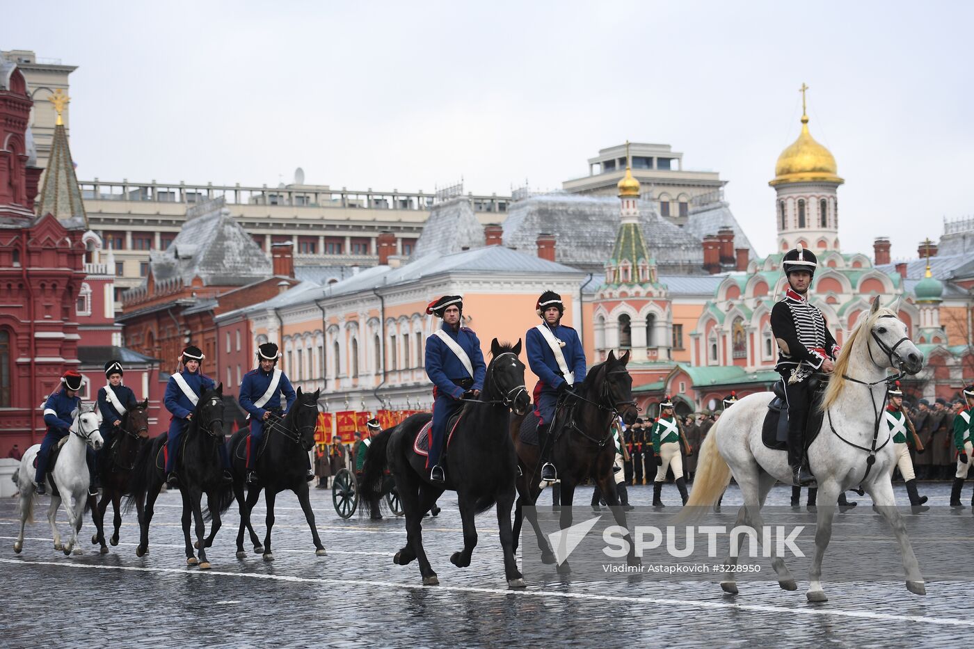 Final rehearsal of march marking 76th anniversary of 1941 parade