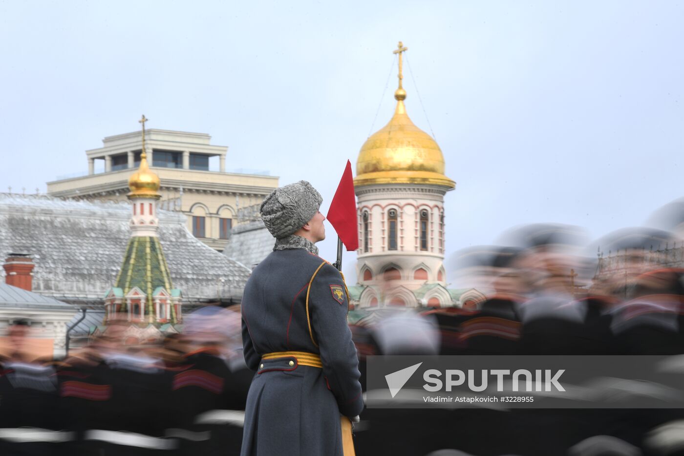 Final rehearsal of march marking 76th anniversary of 1941 parade