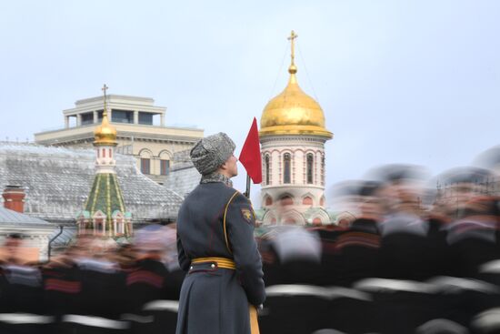Final rehearsal of march marking 76th anniversary of 1941 parade