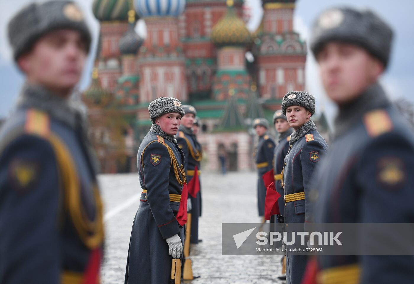 Final rehearsal of march marking 76th anniversary of 1941 parade
