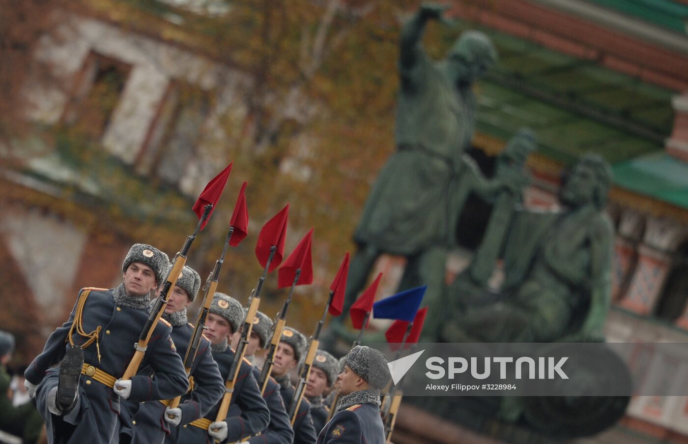 Final rehearsal of march marking 76th anniversary of 1941 parade
