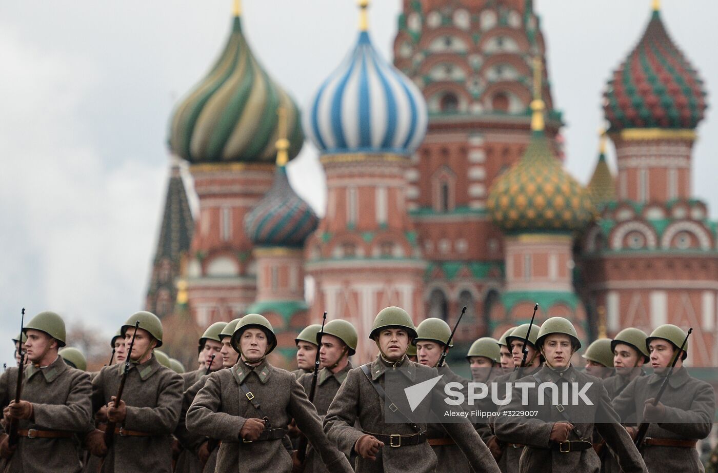 Final rehearsal of march marking 76th anniversary of 1941 parade
