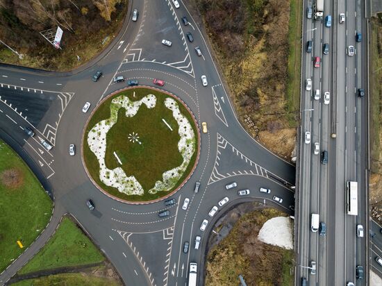 Traffic roundabouts in Moscow