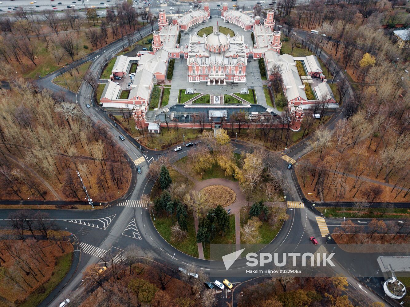 Traffic roundabouts in Moscow