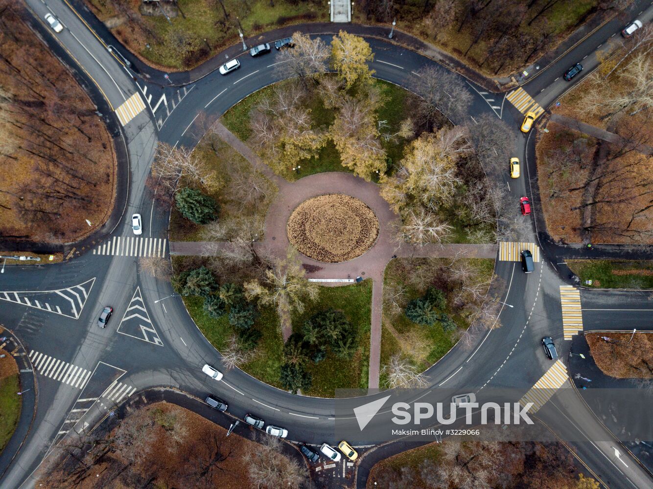 Traffic roundabouts in Moscow