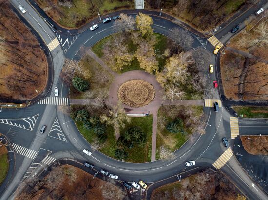 Traffic roundabouts in Moscow