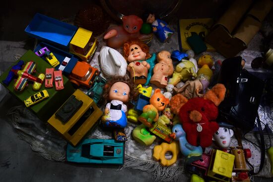 City flea market