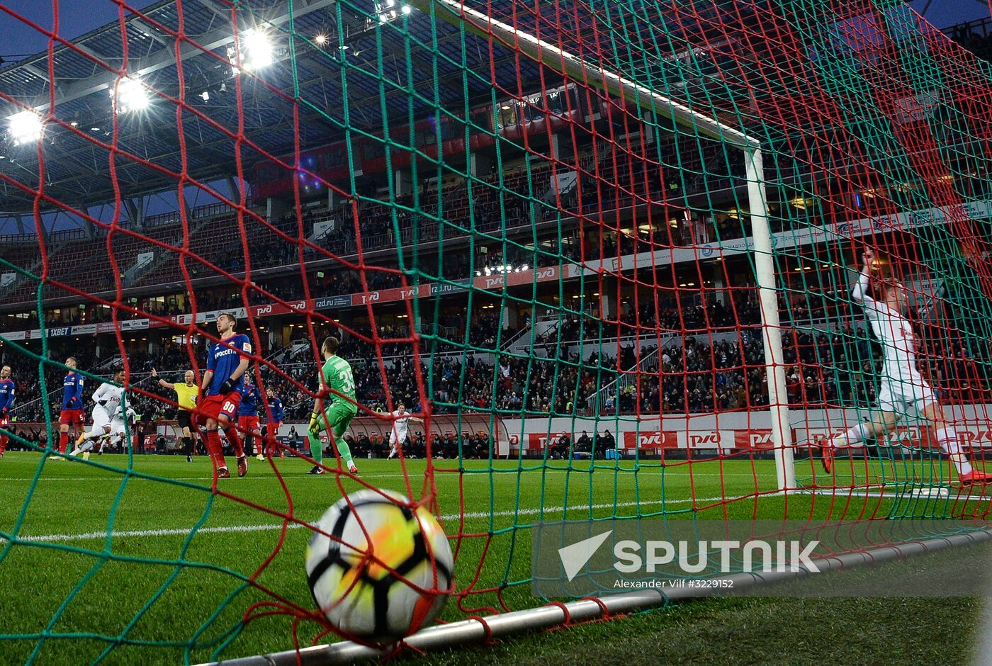 Russian Football Premier League. Lokomotiv vs. CSKA