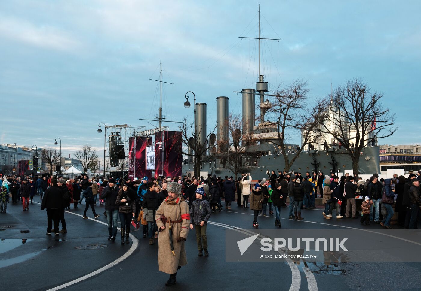 Petrograd 2017 historical reenactment