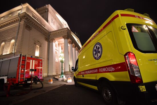People evacuated from Bolshoi Theater over bomb alerts