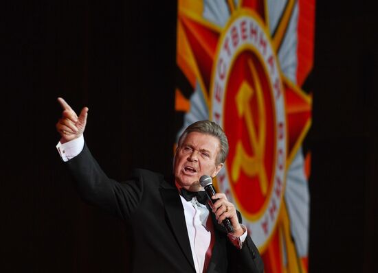 Gala to mark 100th anniversary of Great October Socialist Revolution