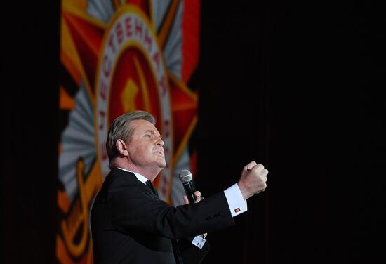 Gala to mark 100th anniversary of Great October Socialist Revolution