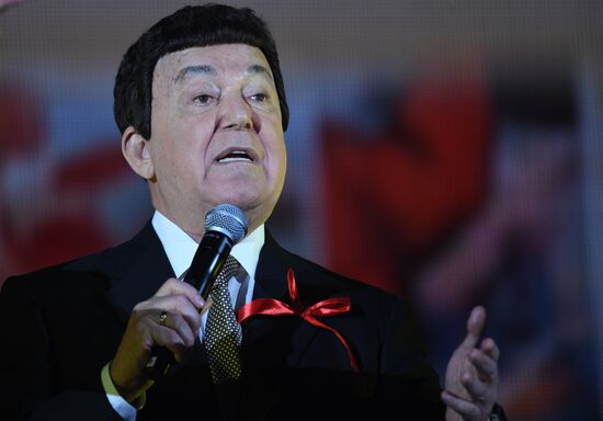 Gala to mark 100th anniversary of Great October Socialist Revolution