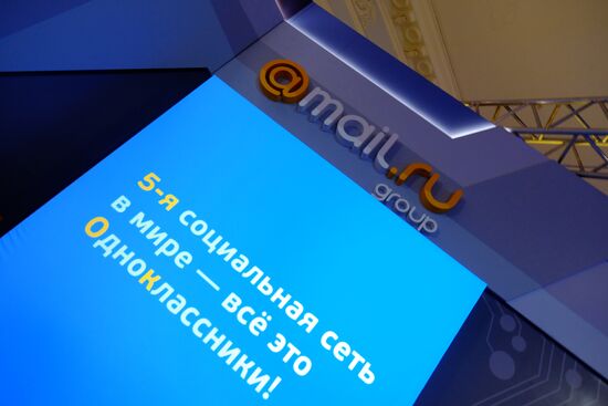 Exhibition Russia Looking Into the Future