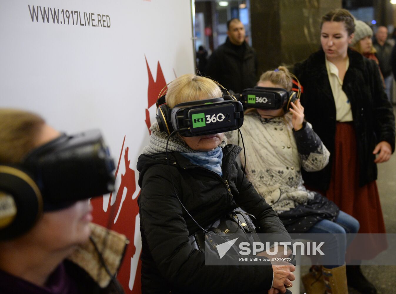 Videos Revolution 360 are shown in Moscow Metro