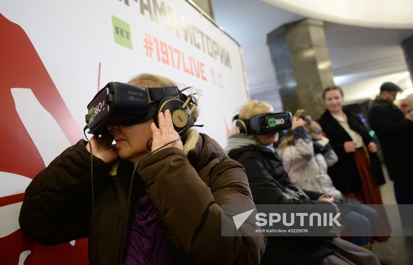 Videos Revolution 360 are shown in Moscow Metro