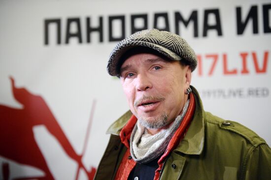 Videos Revolution 360 are shown in Moscow Metro