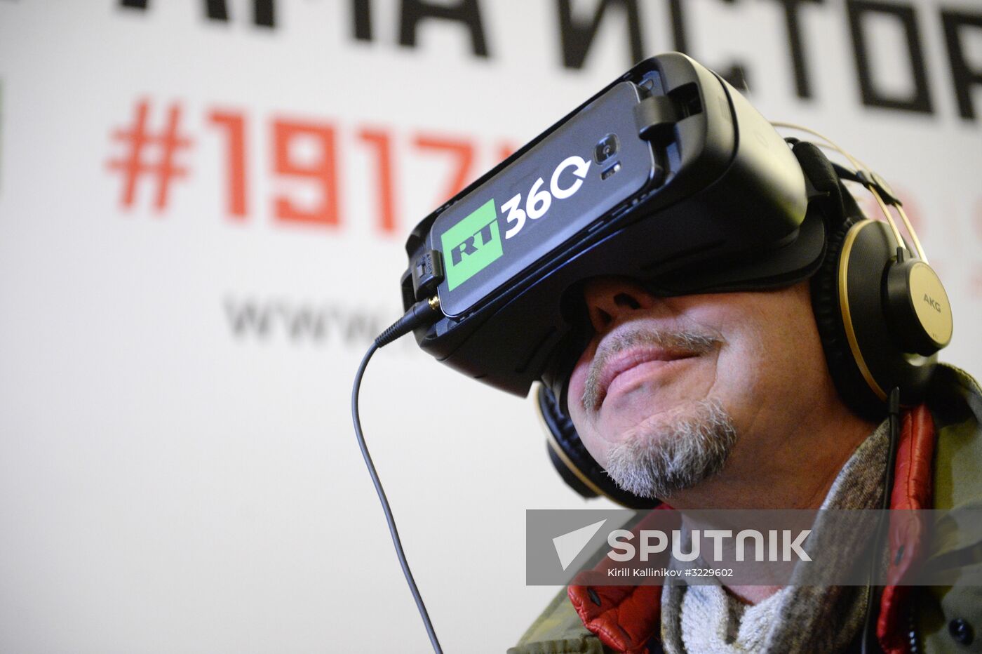Videos Revolution 360 are shown in Moscow Metro