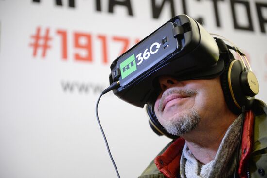 Videos Revolution 360 are shown in Moscow Metro