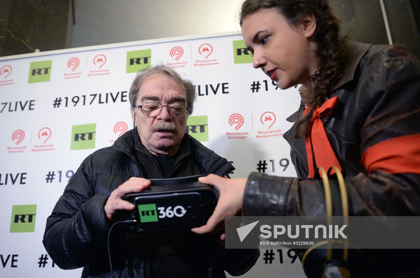 Videos Revolution 360 are shown in Moscow Metro